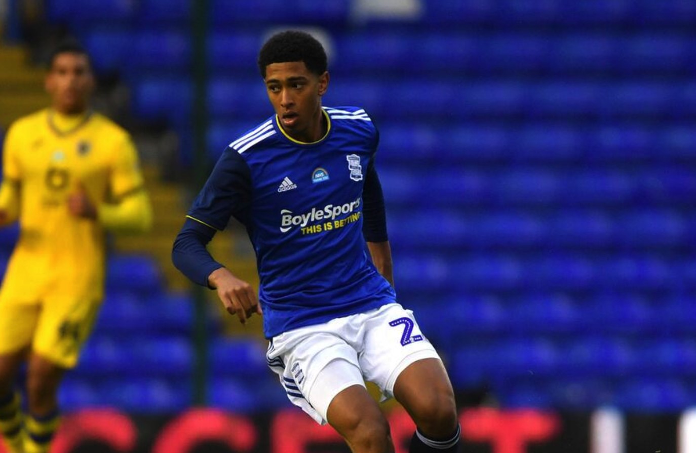 LPL今日首发名单：TheShy上路交手369、SofM野区对决Kanavi